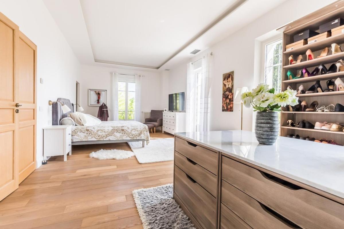 220m2 - Pool Villa, 4 Bedrooms, Hot Tub Cannes